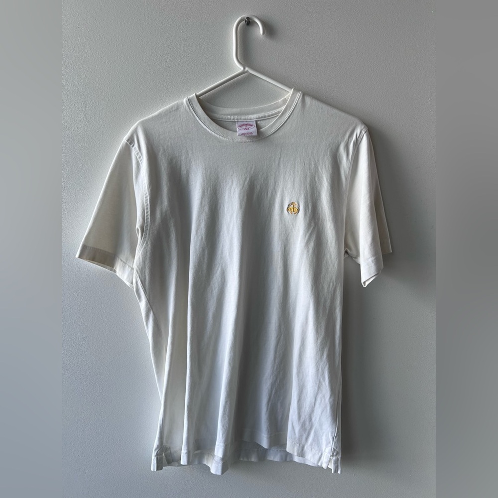 Brooks brothers classic gold emblem T (white)
